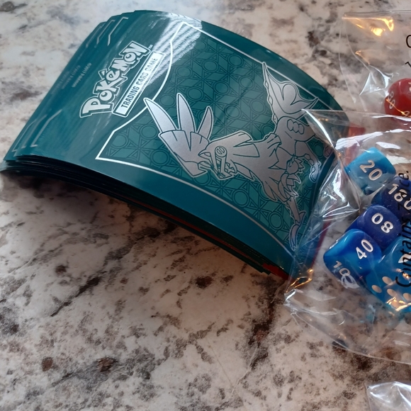 Pokemon TCG dice sets Collectible Shord & shield Fusion strike sealed packs - Picture 4 of 6